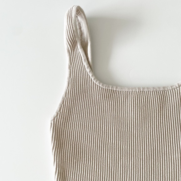 Babaton Sculpt Knit Tank (Matte Pearl) - Picture 2 of 7